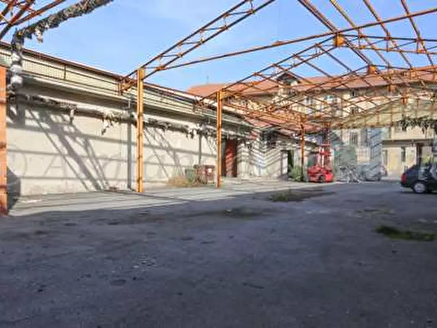 Immagine 63 di Stabile in vendita  in Via Marconi  1 a Cossato