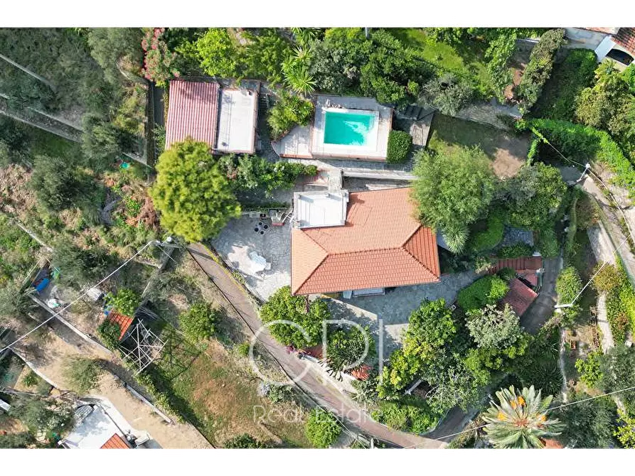Immagine 15 di Villa in vendita  in Regione serre 37 a Alassio