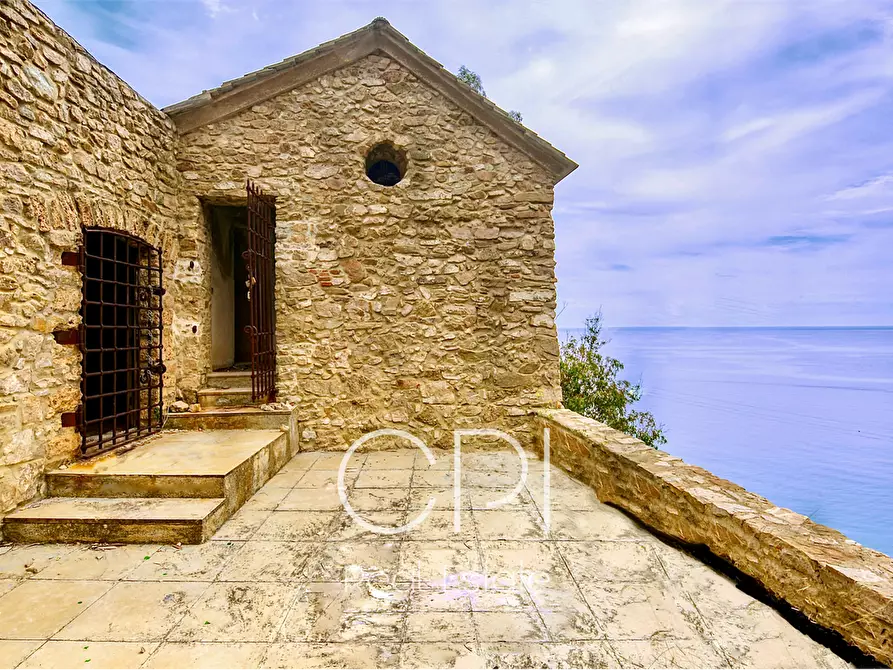 Immagine 4 di Villa in vendita  in Via Julia Augusta a Alassio