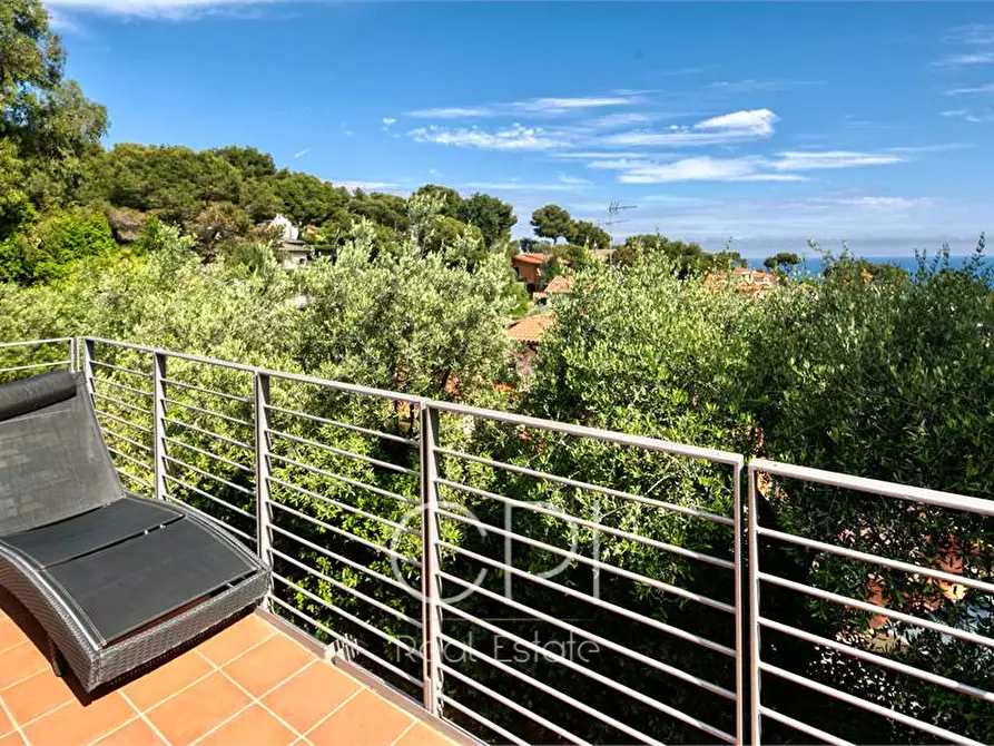 Immagine 4 di Villa in vendita  in Via Del Lampin 12 a Andora