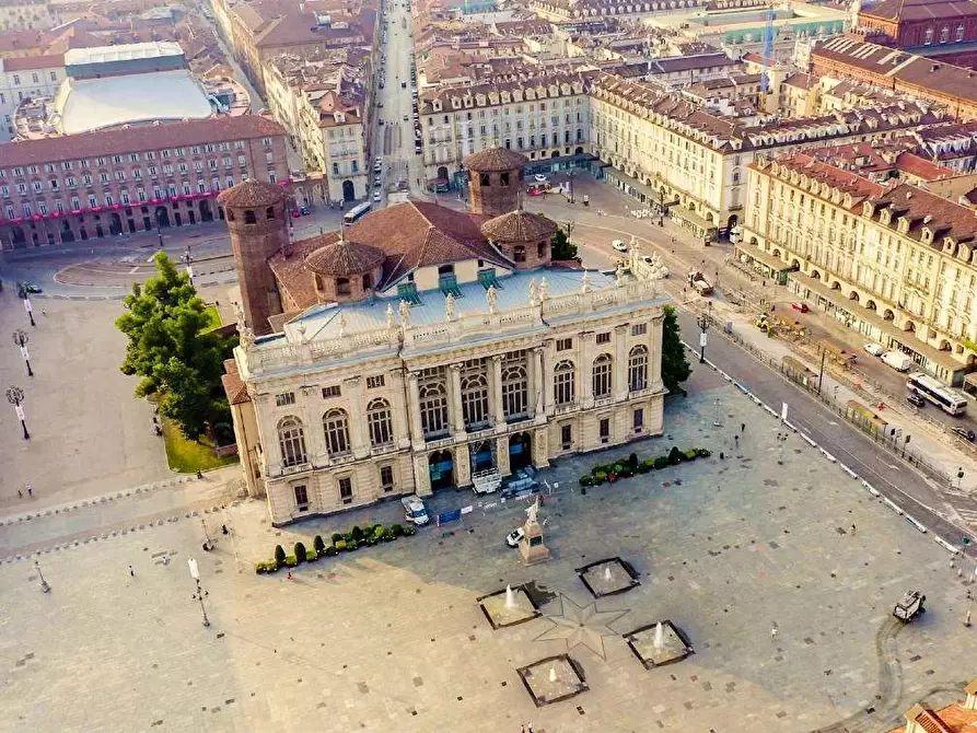 Immagine 1 di Appartamento in affitto  in Via Po 1 a Torino