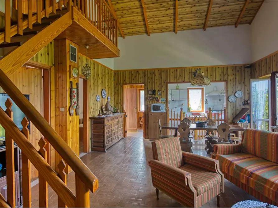 Immagine 18 di Villa in vendita  in Via Sapel 2 a Roburent