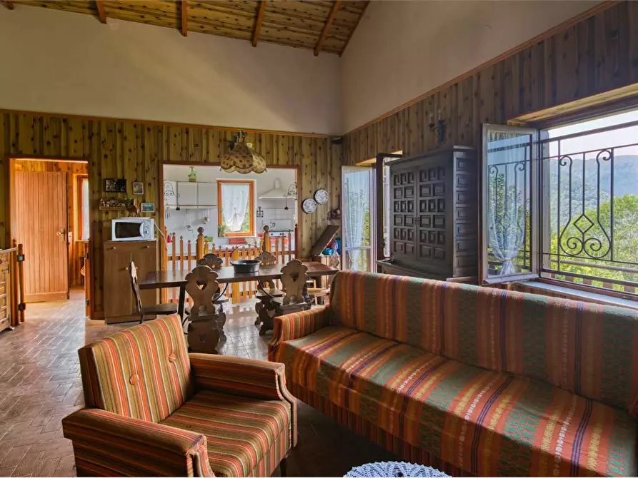 Immagine 16 di Villa in vendita  in Via Sapel 2 a Roburent