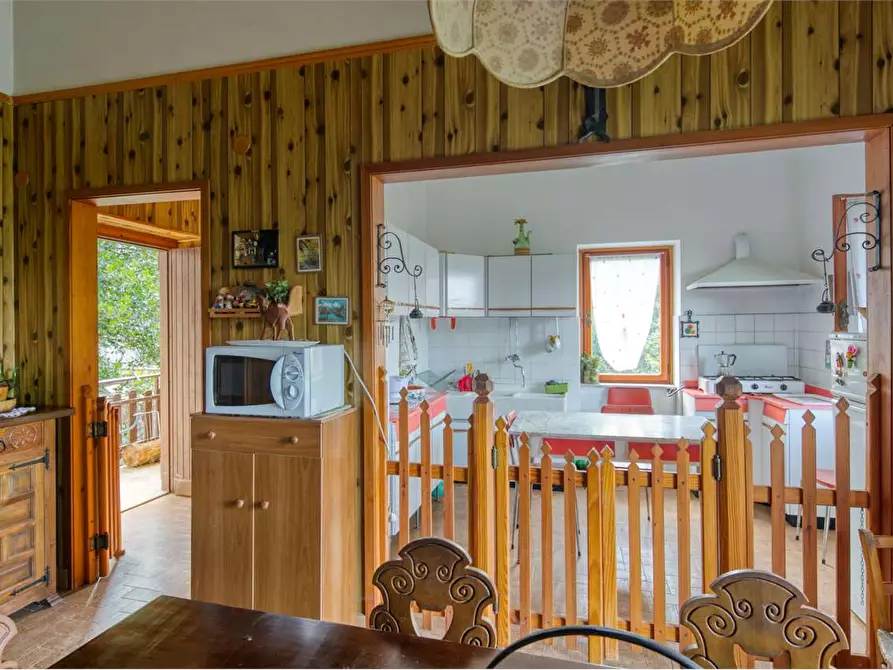 Immagine 21 di Villa in vendita  in Via Sapel 2 a Roburent