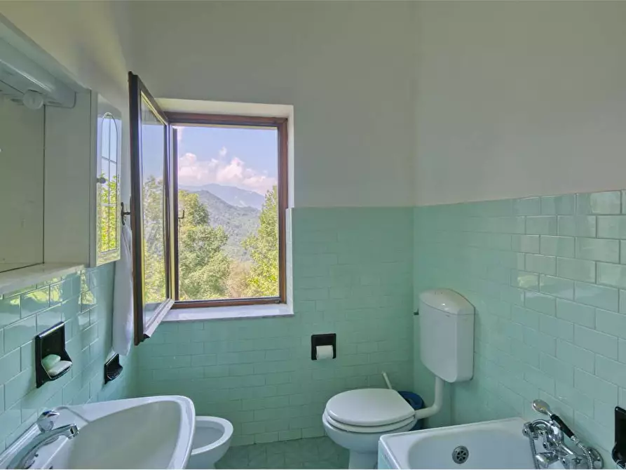 Immagine 33 di Villa in vendita  in Via Sapel 2 a Roburent