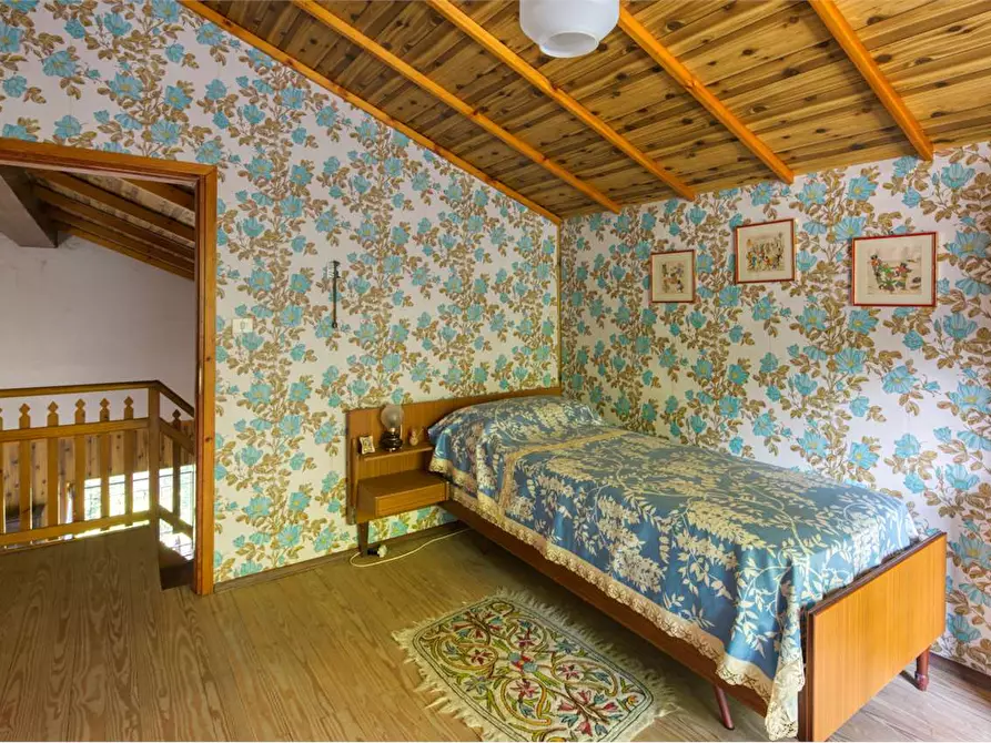 Immagine 36 di Villa in vendita  in Via Sapel 2 a Roburent