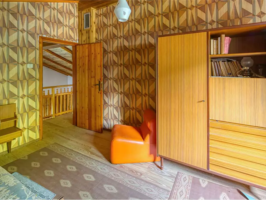 Immagine 38 di Villa in vendita  in Via Sapel 2 a Roburent