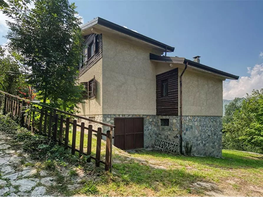 Immagine 8 di Villa in vendita  in Via Sapel 2 a Roburent