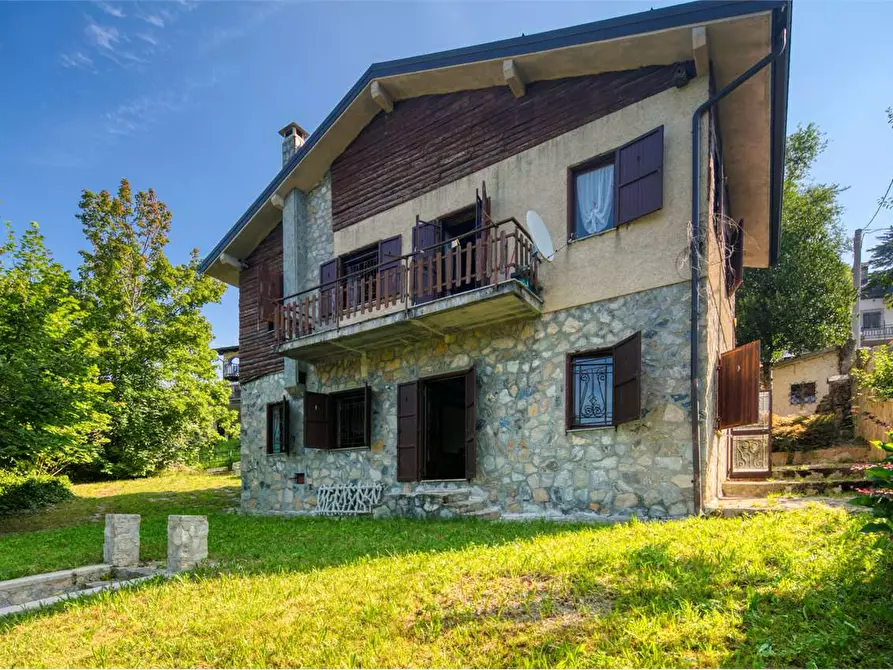 Immagine 2 di Villa in vendita  in Via Sapel 2 a Roburent