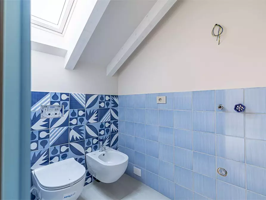 Immagine 9 di Stabile in vendita  in strada della colla a Andora