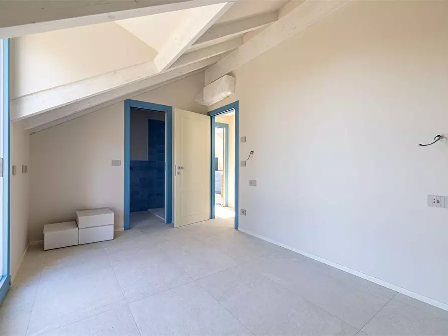 Immagine 11 di Stabile in vendita  in strada della colla a Andora