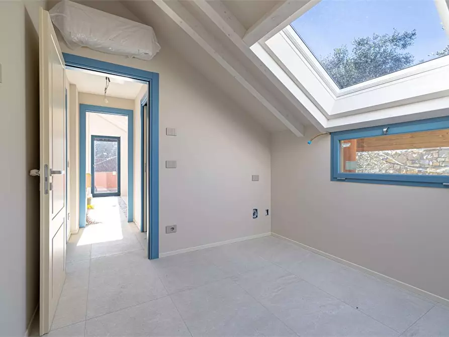 Immagine 12 di Stabile in vendita  in strada della colla a Andora