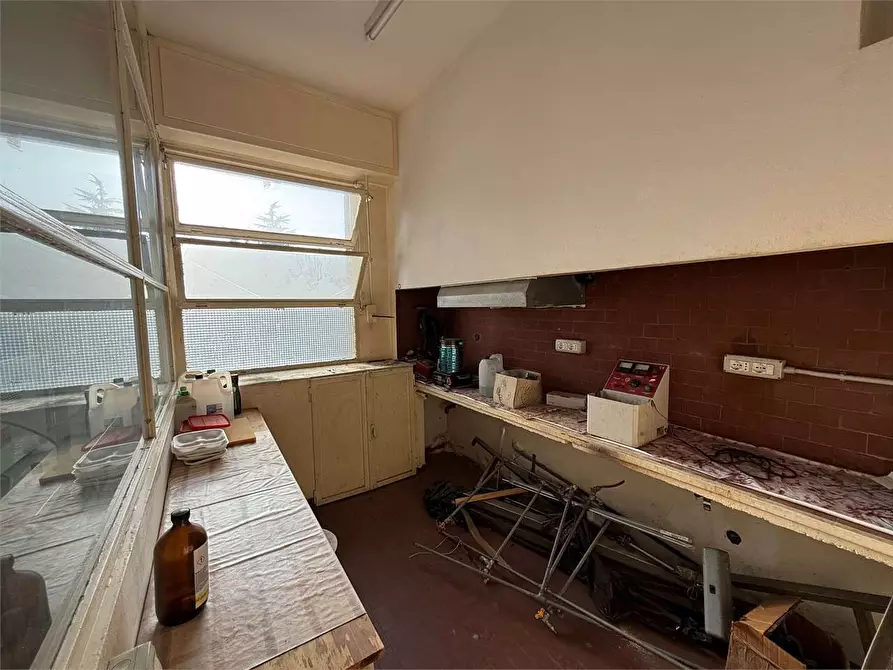 Immagine 3 di Laboratorio in vendita  in via della repubblica  5 a Valenza