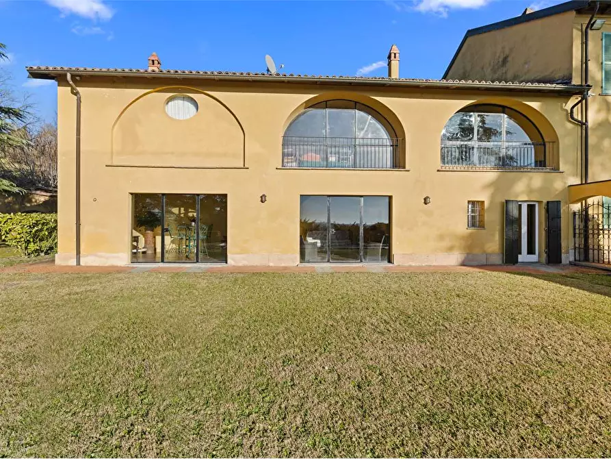 Immagine 6 di Villa in vendita  in STRADA CERCA 120 a Alessandria