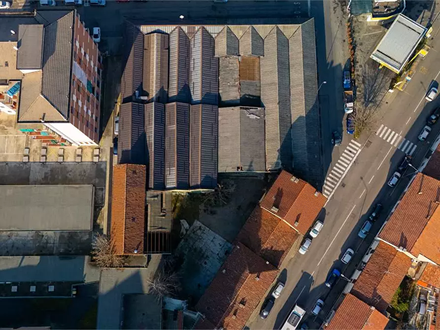 Immagine 32 di Negozio in vendita  in Corso Casale 34 a Asti