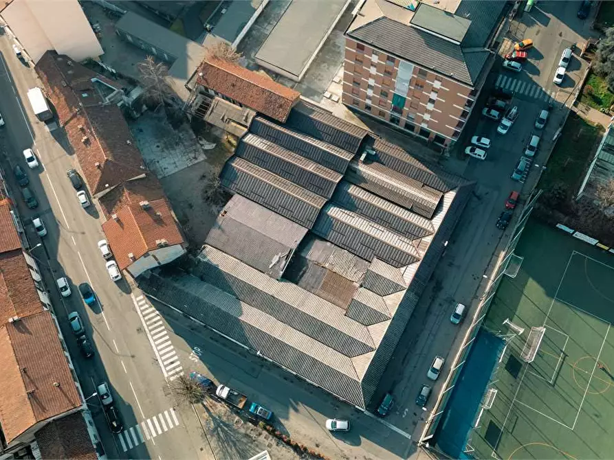 Immagine 33 di Negozio in vendita  in Corso Casale 34 a Asti