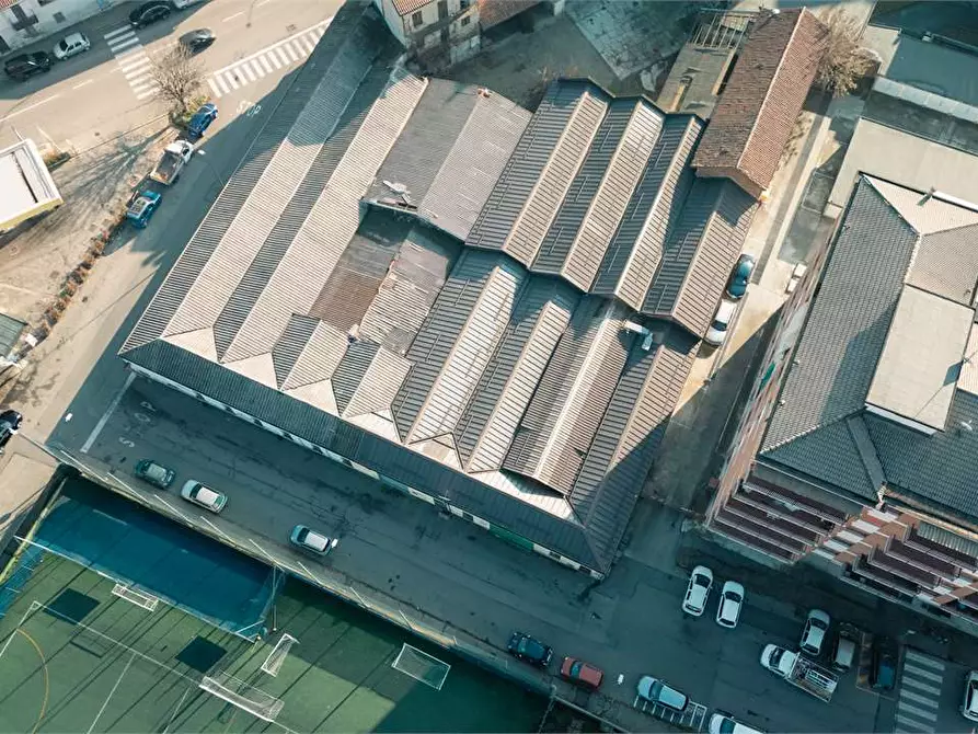 Immagine 34 di Negozio in vendita  in Corso Casale 34 a Asti