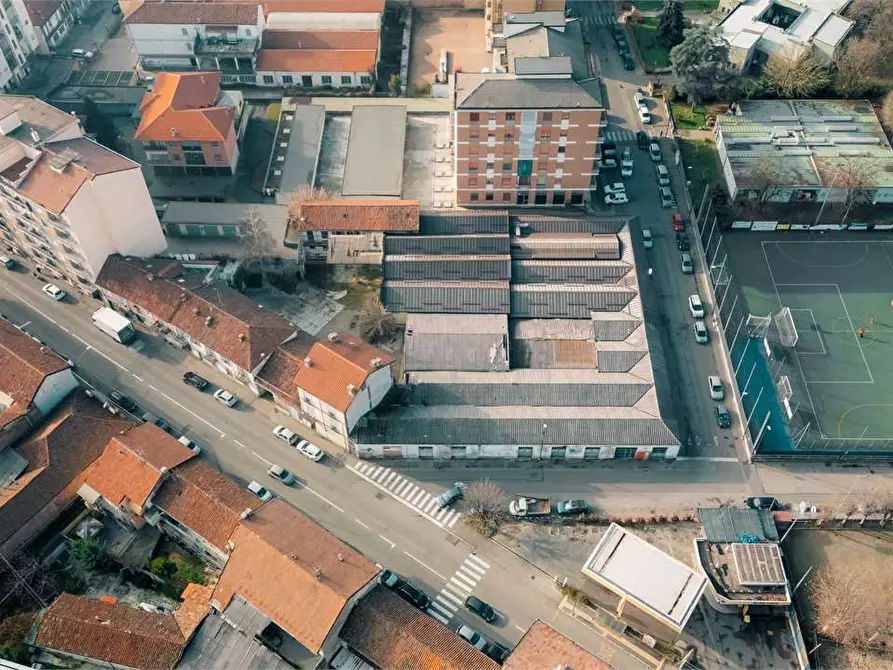 Immagine 35 di Negozio in vendita  in Corso Casale 34 a Asti