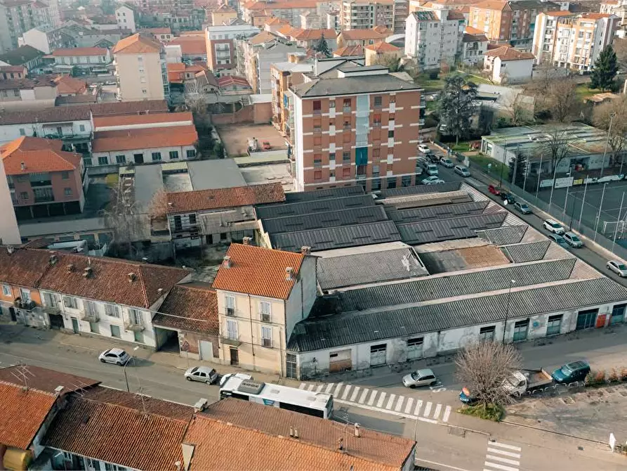 Immagine 41 di Negozio in vendita  in Corso Casale 34 a Asti