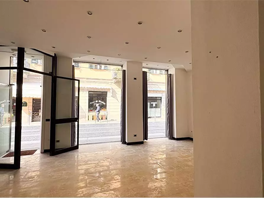 Immagine 24 di Negozio in vendita  in Via Camillo Benso Cavour 32 a Voghera