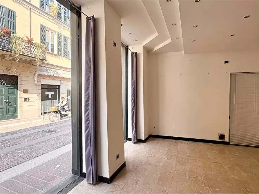 Immagine 41 di Negozio in affitto  in Via Camillo Benso Cavour 32 a Voghera