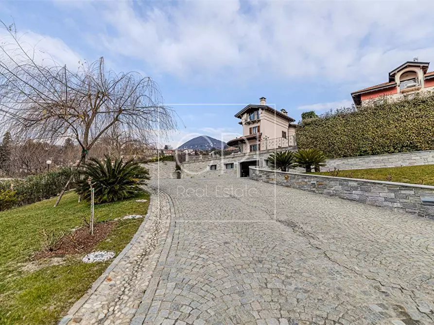 casa indipendente in vendita a Verbania in zona Intra