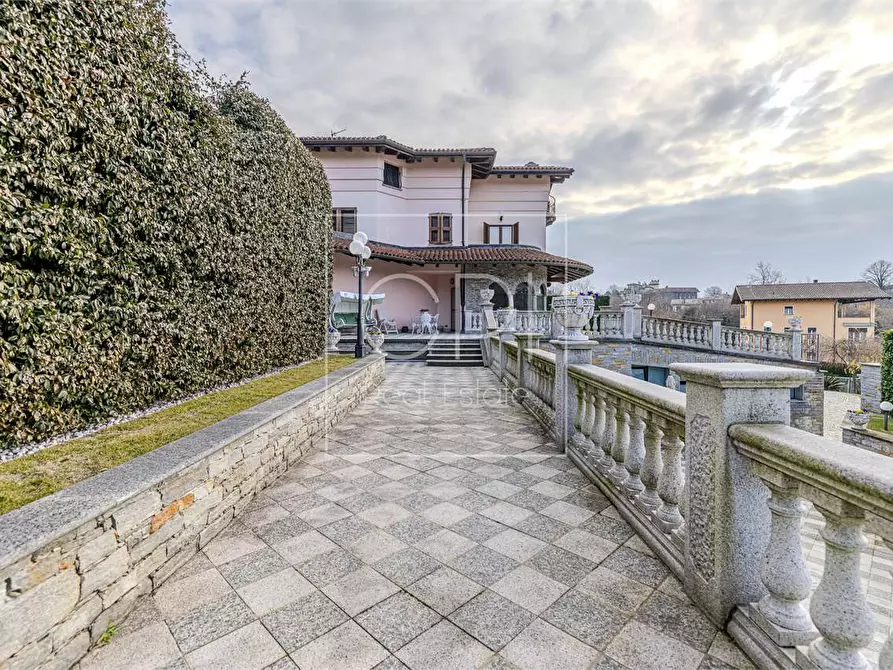 Immagine 6 di Villa in vendita  in Via Intra Premeno 60 a Verbania