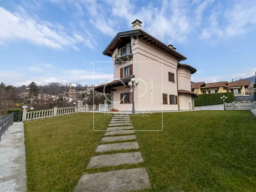 Immagine 8 di Villa in vendita  in Via Intra Premeno 60 a Verbania