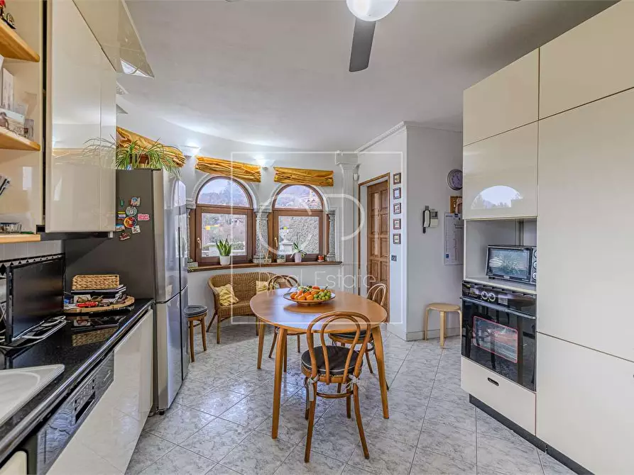 Immagine 14 di Villa in vendita  in Via Intra Premeno 60 a Verbania