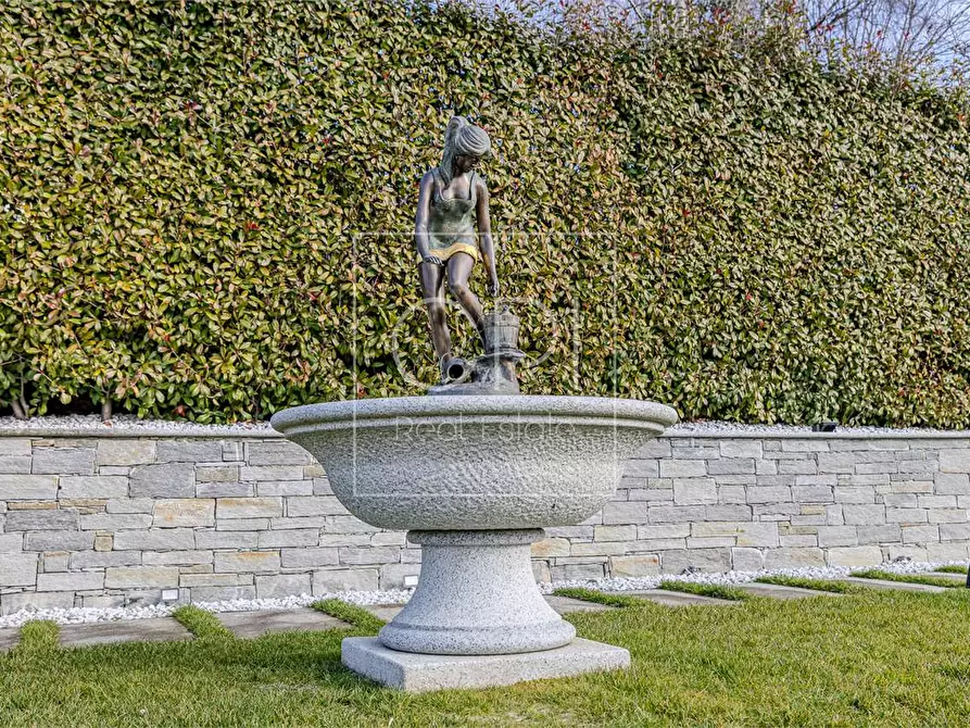 Immagine 31 di Villa in vendita  in Via Intra Premeno 60 a Verbania