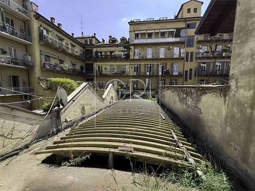 Immagine 25 di Negozio in affitto  in VIA SALUZZO 11 a Torino
