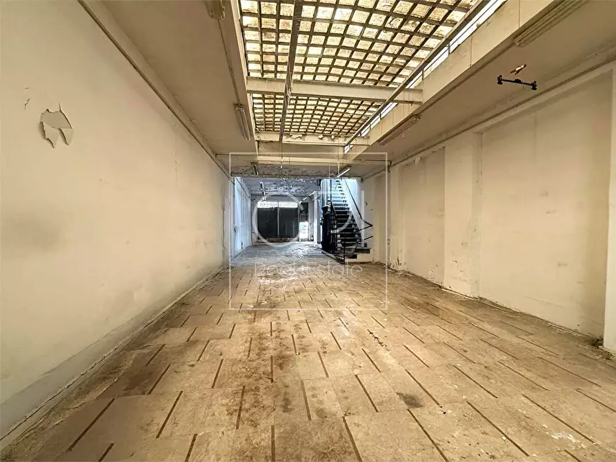 Immagine 7 di Negozio in affitto  in VIA SALUZZO 11 a Torino