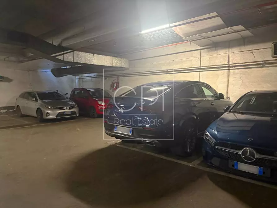 Immagine 2 di Posto auto in vendita  in Via Verazzano  14 a Torino