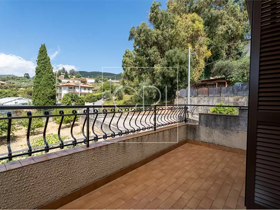 Immagine 12 di Casa bifamiliare in vendita  in STRADA SAPERGO 1 a Bordighera