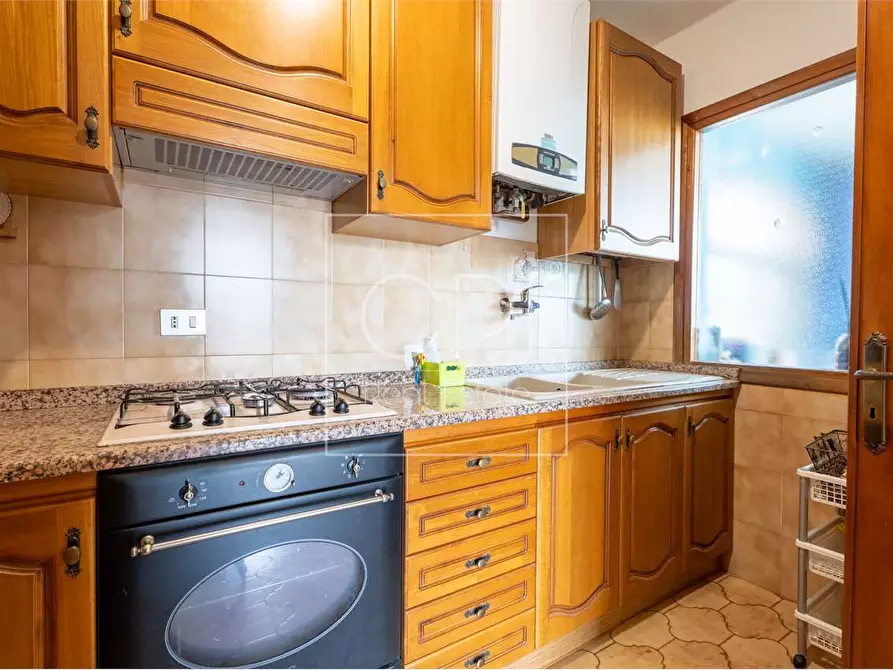 Immagine 17 di Casa bifamiliare in vendita  in STRADA SAPERGO 1 a Bordighera