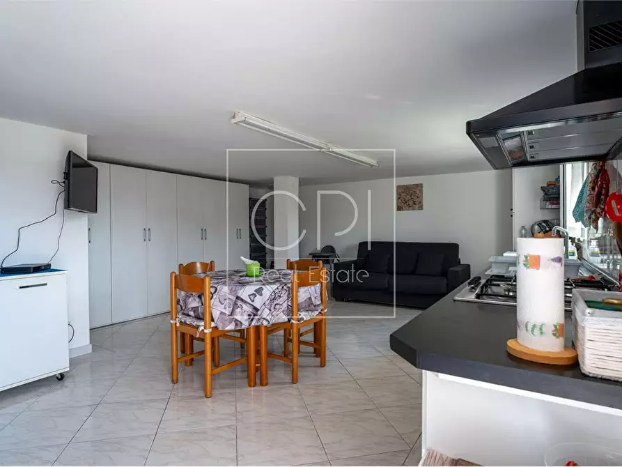 Immagine 19 di Casa bifamiliare in vendita  in STRADA SAPERGO 1 a Bordighera