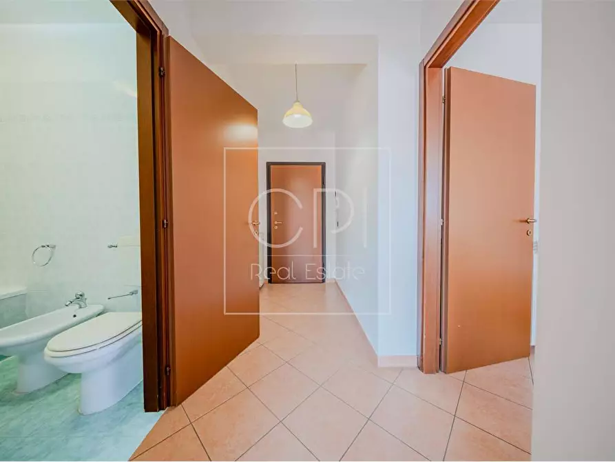 Immagine 16 di Appartamento in vendita  in corso galileo ferraris 157 a Chivasso