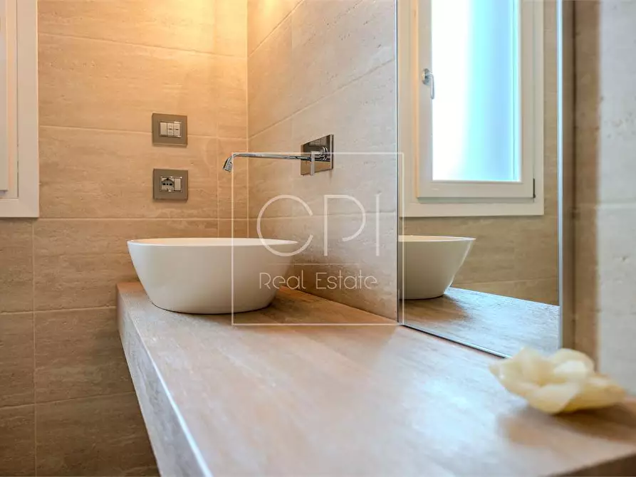 Immagine 23 di Appartamento in vendita  in Via Viale della Repubblica  2 a Vallebona