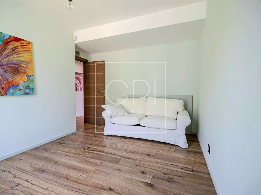 Immagine 25 di Appartamento in vendita  in Via Viale della Repubblica  2 a Vallebona