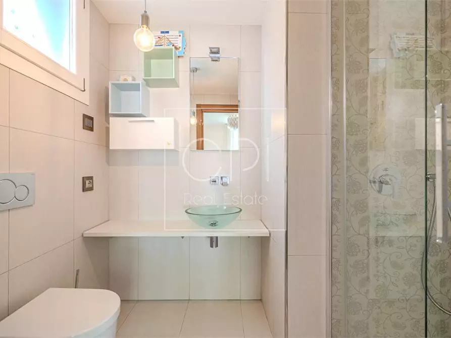 Immagine 31 di Appartamento in vendita  in Via Viale della Repubblica  2 a Vallebona