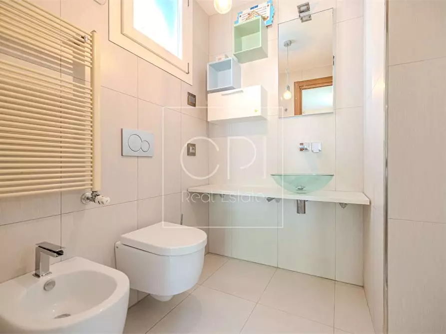 Immagine 32 di Appartamento in vendita  in Via Viale della Repubblica  2 a Vallebona