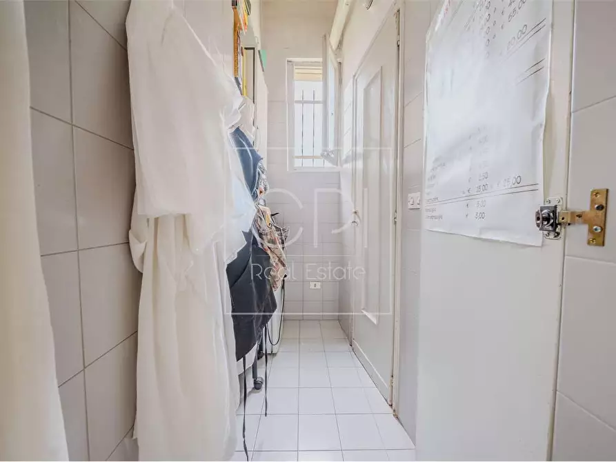 Immagine 25 di Negozio in vendita  in CORSO TRAIANO 54 a Torino