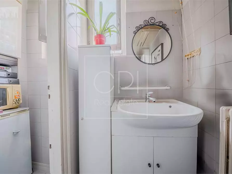 Immagine 28 di Negozio in vendita  in CORSO TRAIANO 54 a Torino