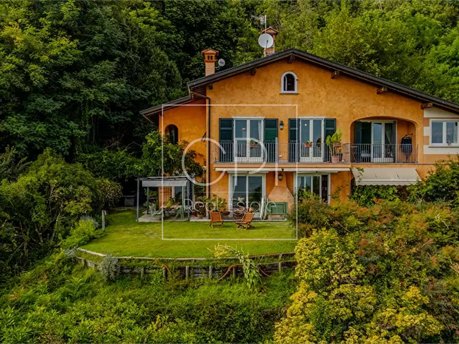 Immagine 27 di Villa in vendita  in Via Antonio Rossi 19/a a Verbania