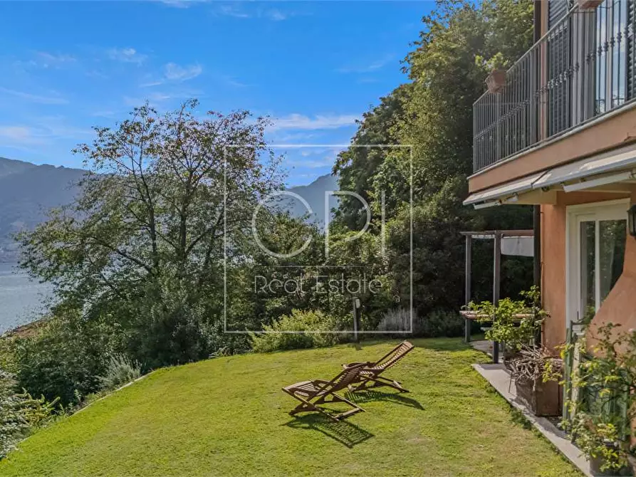 Immagine 3 di Villa in vendita  in Via Antonio Rossi 19/a a Verbania