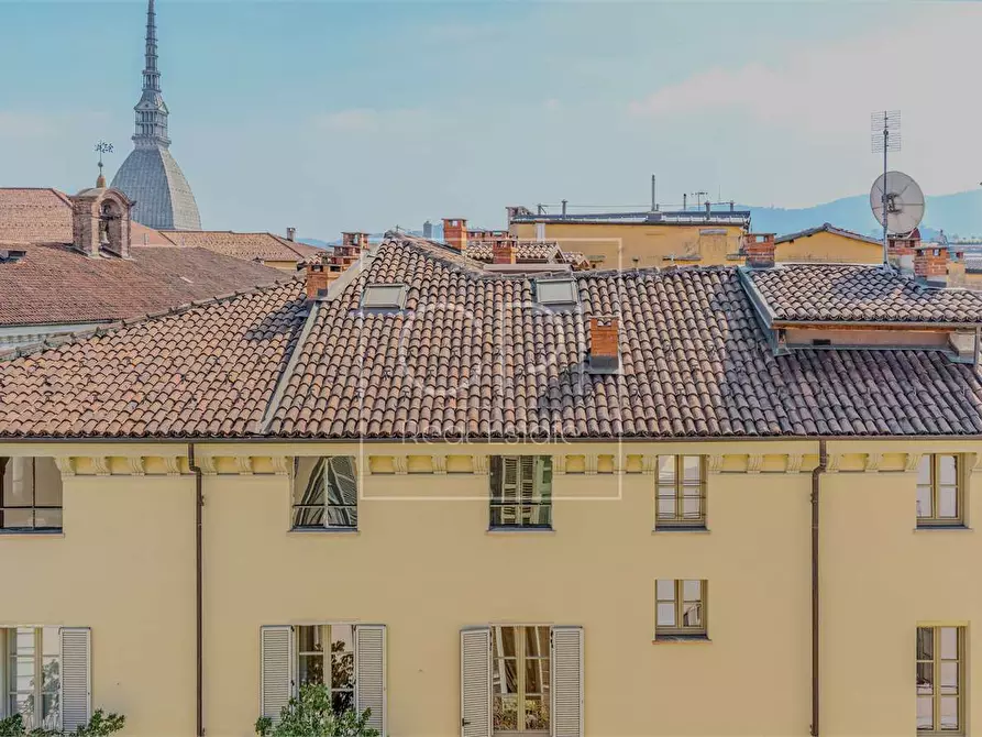 Immagine 5 di Appartamento in affitto  in Via Po  8 a Torino