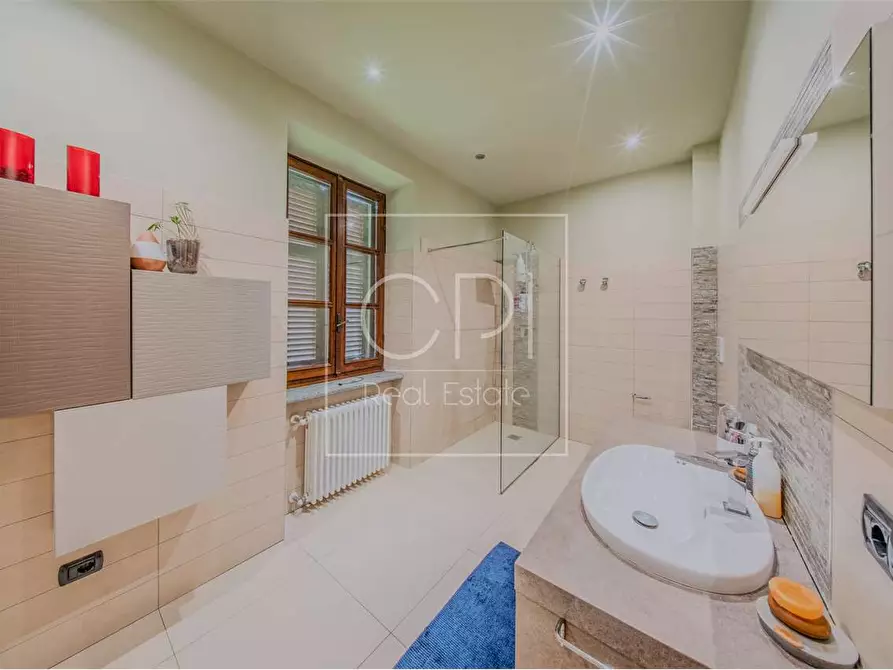 Immagine 21 di Villa in vendita  in cascina rocche 1 a Cellarengo