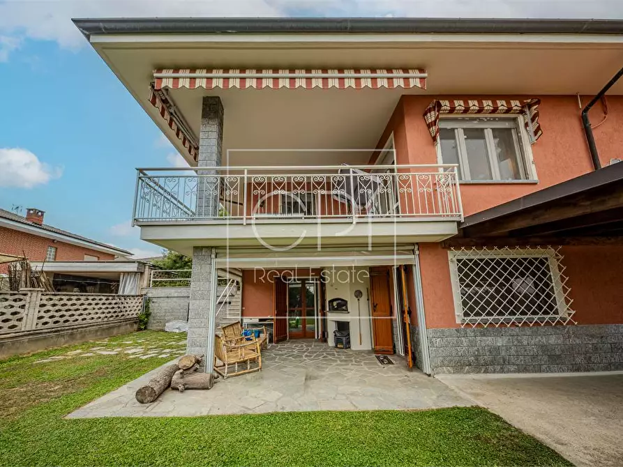 Immagine 41 di Villa in vendita  in Via Borgonuovo  8 a Valfenera