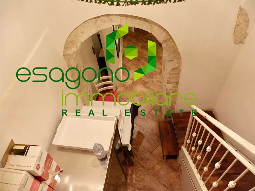 Immagine 4 di Negozio in vendita  a Siracusa