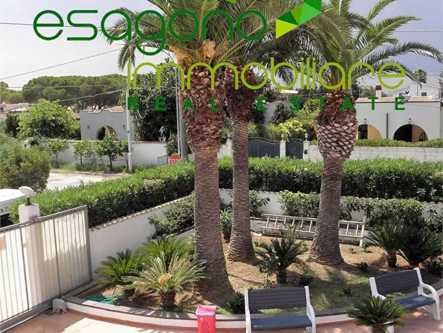 Immagine 10 di Villa in vendita  a Siracusa